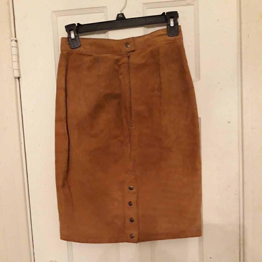 Slim Suede Skirt